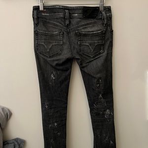 Low Rise Diesel Matic Skinny Jeans in sz 25 x 30 - Distressed Black